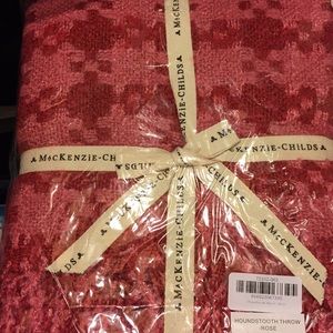 NWT Mackenzie child's rose color throw